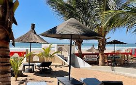 Villa Des Pecheurs Beach Hotel